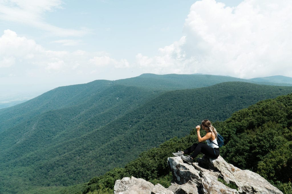 Hiking Hawksbill Summit in Shenandoah National Park - Syria, Virginia