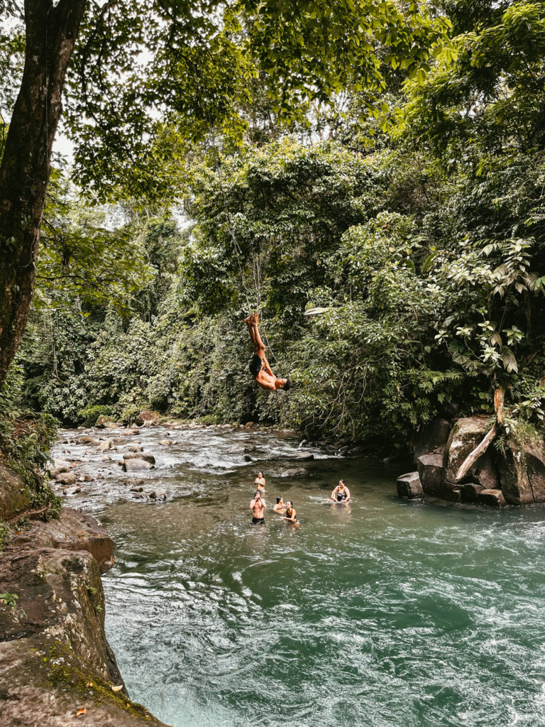 Rope swing La Fortuna